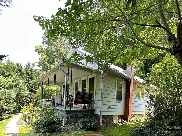 3385 State Highway 80 N, Bakersville, NC 28705