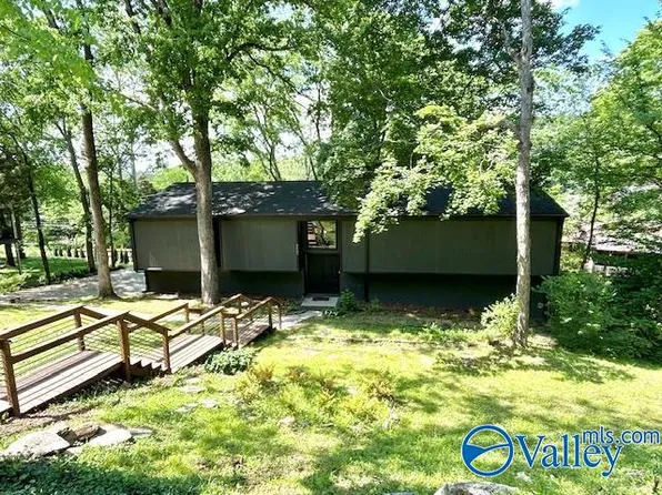 2005 Willis Rd SE, Huntsville, AL 35801