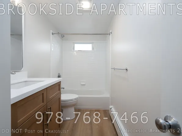 Brookside Apartments, 23 Story St #2-6, Essex, MA 01929
