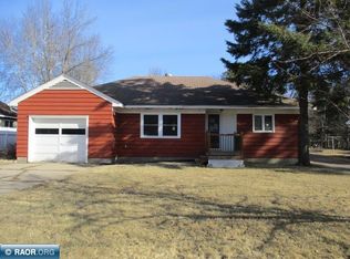 1615 E 39th St, Hibbing, MN 55746