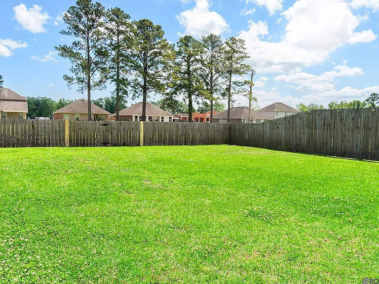 39363 Legacy Lake Dr — Photo 25