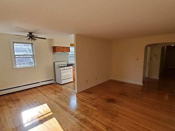 5th image of 31 E La Crosse Ave #2