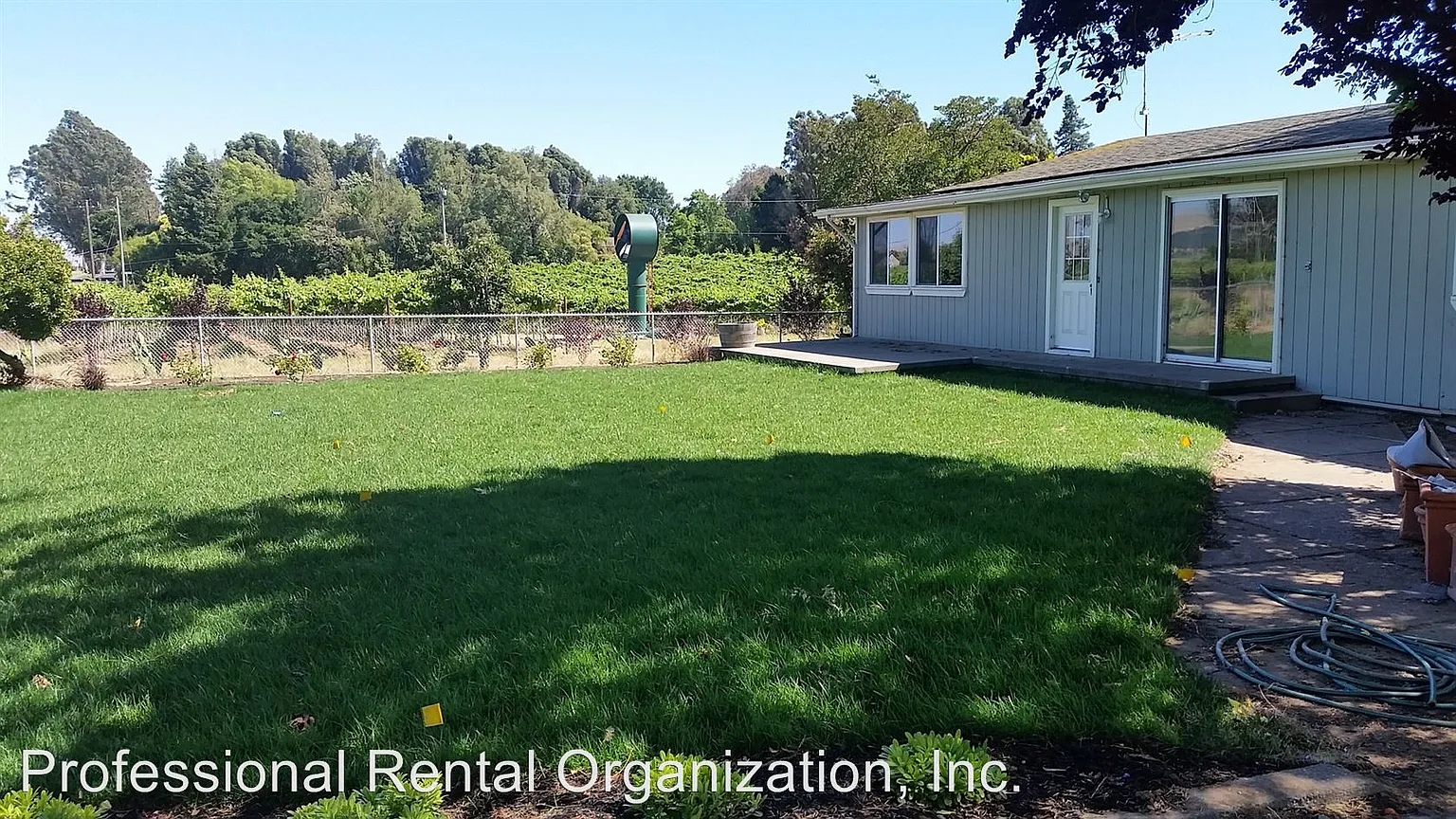 1195 Cuttings Wharf Rd photo 1