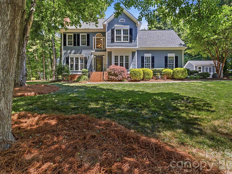 1st image of 1849 Lillian Ln