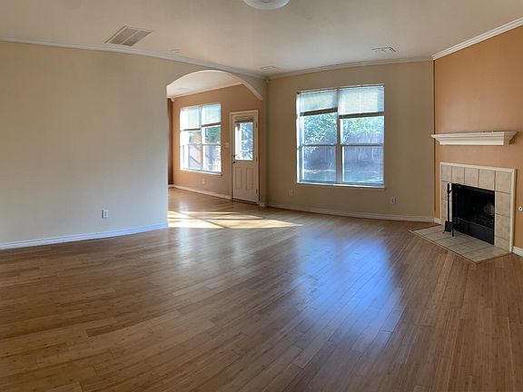 4th image of 11761 Bobcat Dr