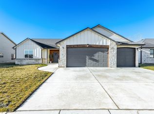 435 Sweetwater Rd, Maize, KS 67101