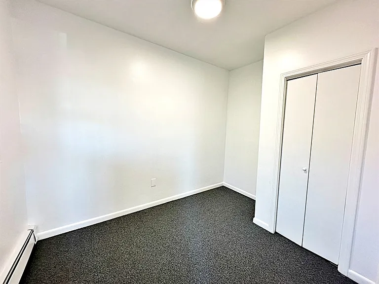 40 Jeffries St #3 — Photo 9