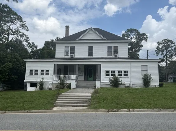 415 Dewey St APT 4, Waycross, GA 31501