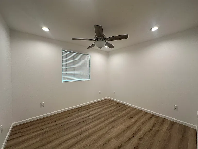14529 Hartland St #14529 — Photo 20