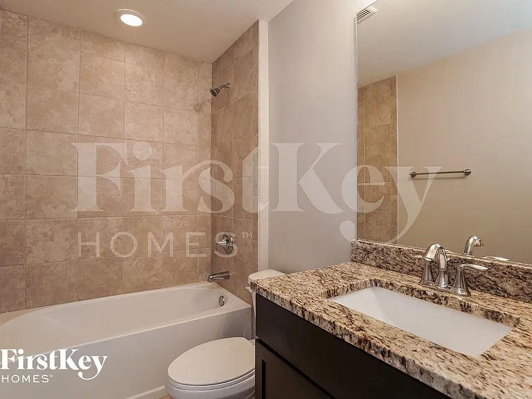 2127 NW 41st Pl — Photo 13