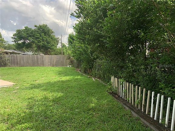 4th image of 1065 Elgrove Dr