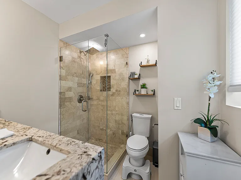 801 SE 14th St — Photo 31