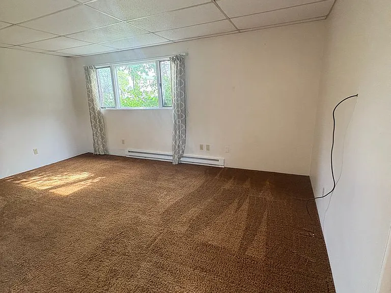 1909 S Black Ave — Photo 10
