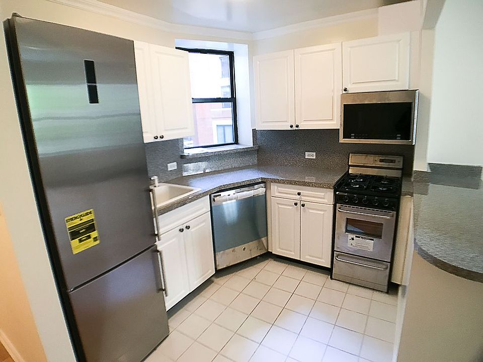 1st image of 33 W 63rd St APT 6E