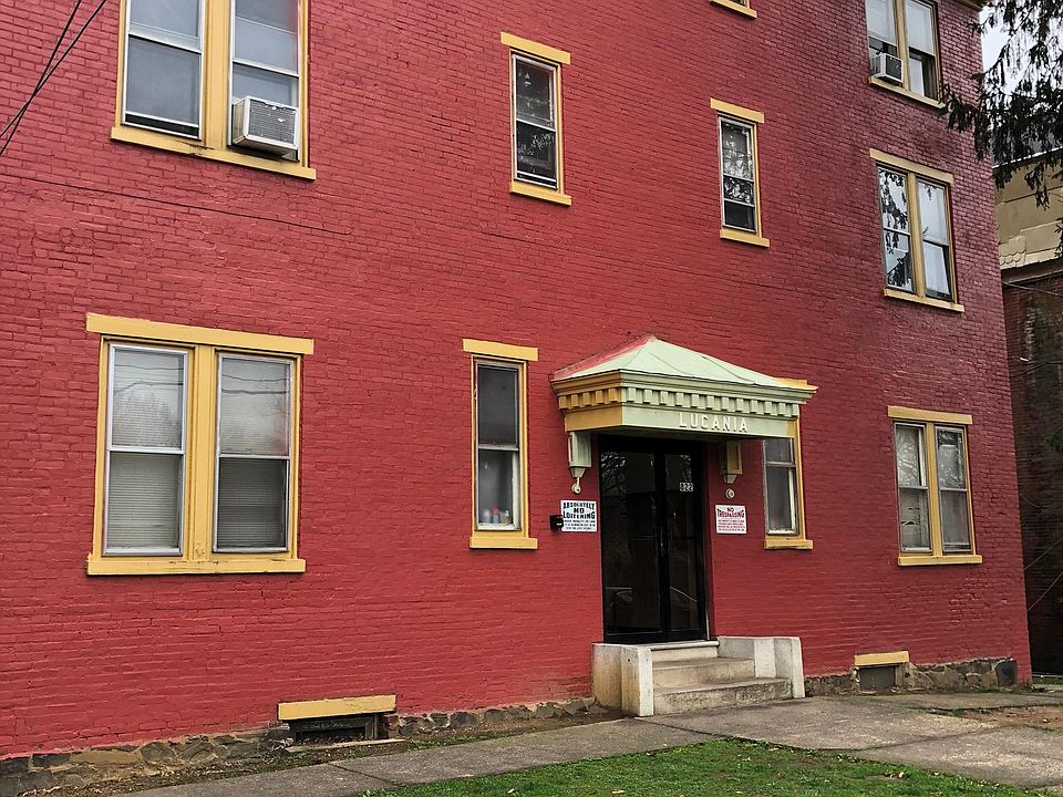 1st image of 822 N Adams St #8