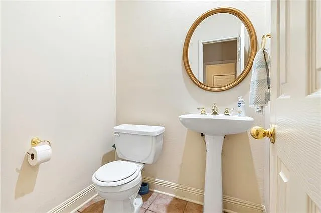 1024 Claire Dr — Photo 10