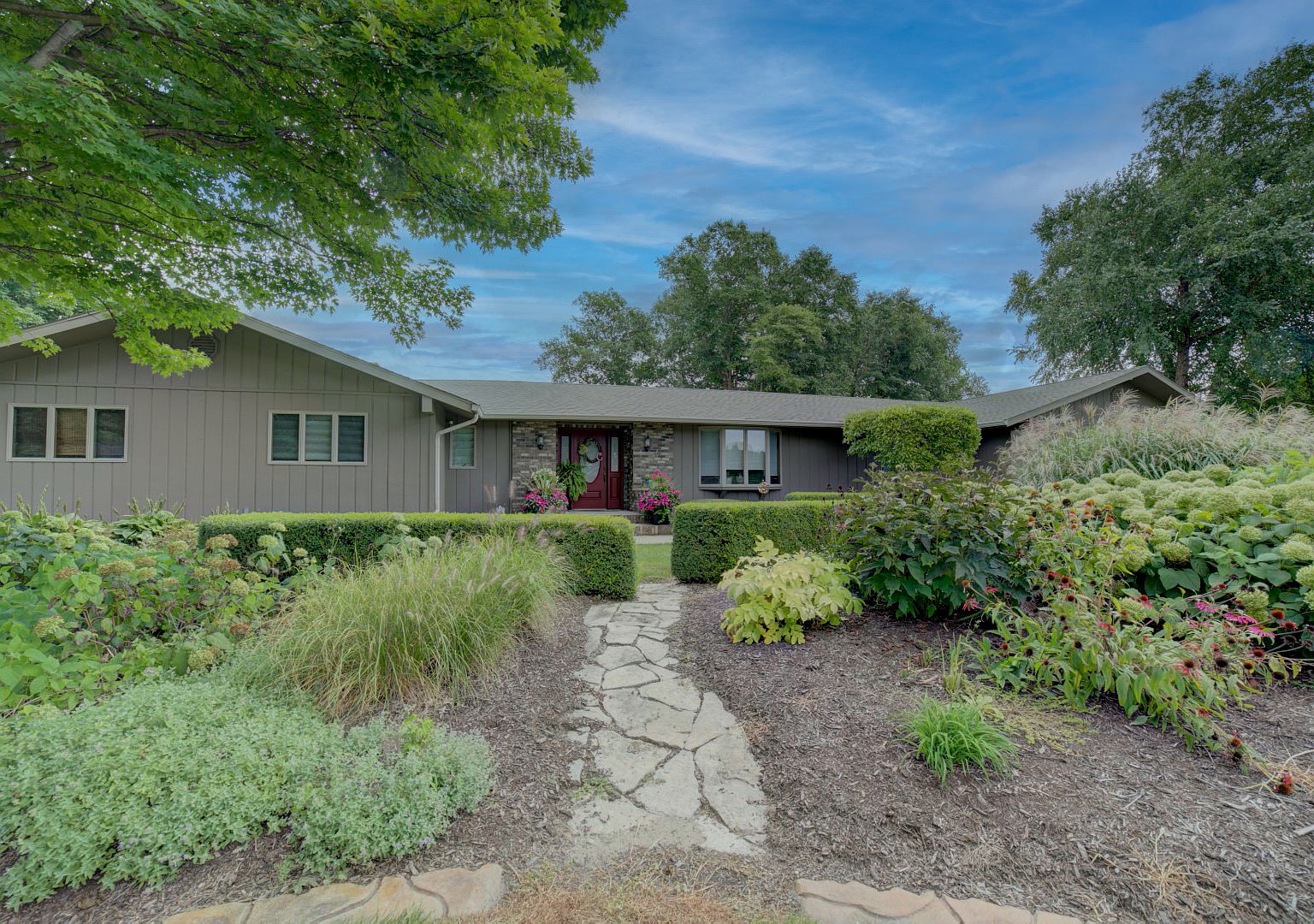 1692 N Blue Bell Bend Rd, Watseka, IL 60970 MLS 11765036 Zillow