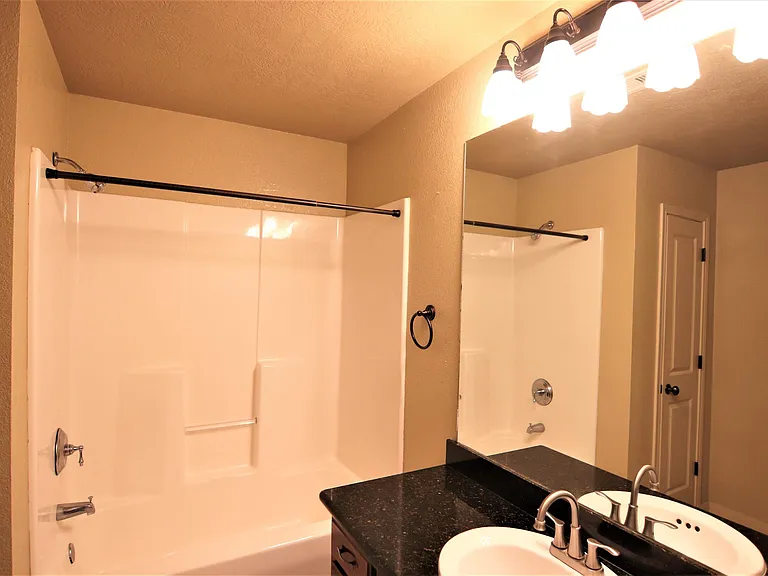 5745 Kathy Ln — Photo 10