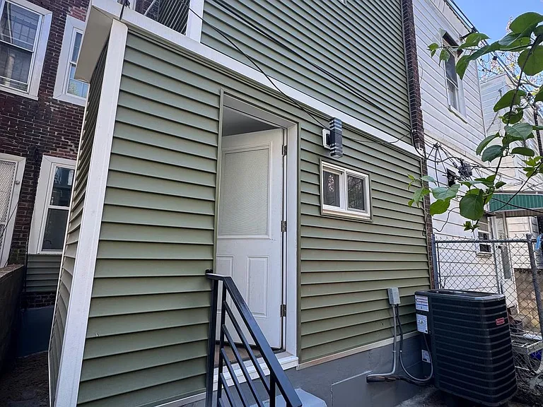 2931 Turner St — Photo 25