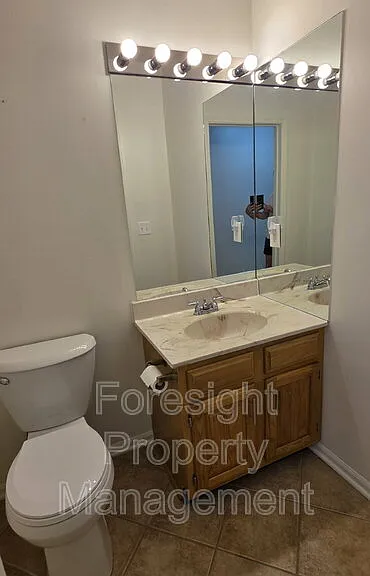 570 Executive Blvd — Photo 5