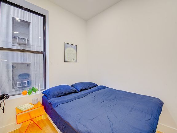 3rd image of 246 W 108th St Floor 2