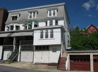 33 N Greenwood St, Tamaqua, PA 18252