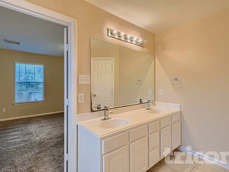 9711 Sugarblossom Ln — Photo 15