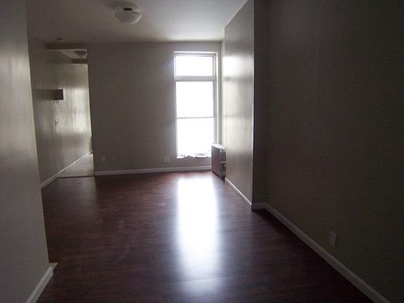 2nd image of 255 Linden Blvd APT 3R