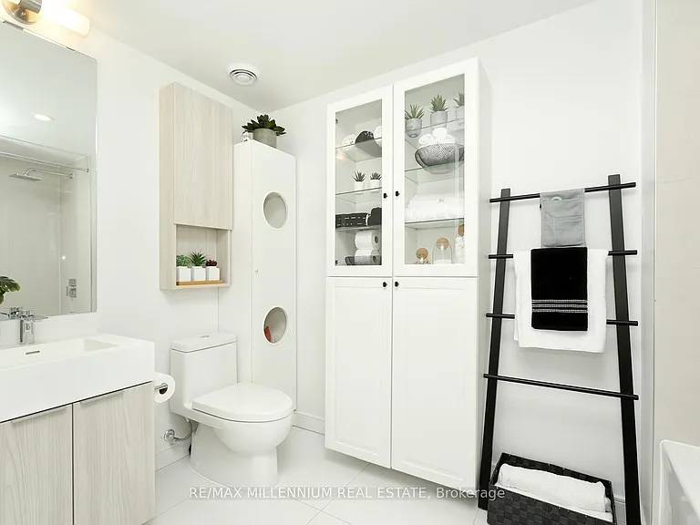 35 Rolling Mills Rd #S452 — Photo 7