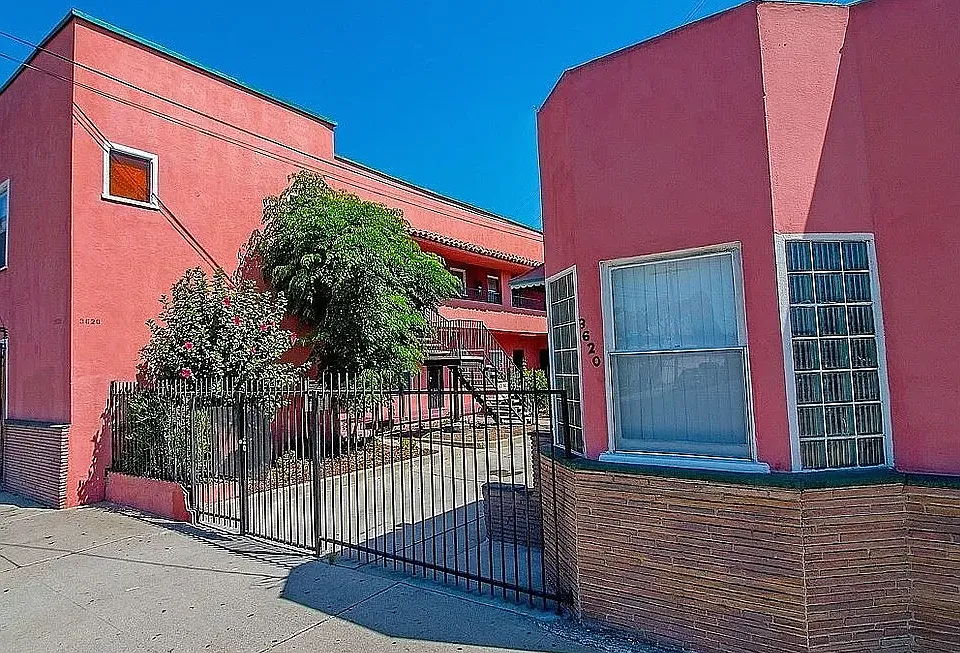 3620 Santa Fe Ave #11
