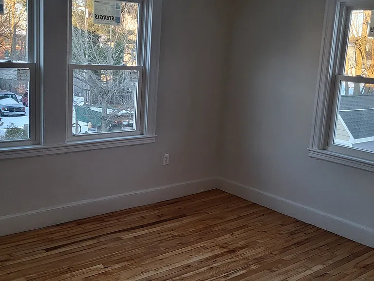 1848 Hyde Park Ave — Photo 8