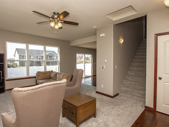 5th image of 1108 Amelia Dr
