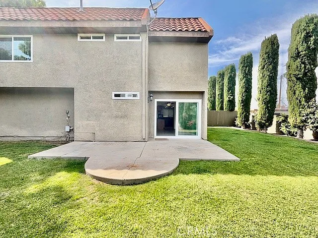 2558 Orange Ave #6 — Photo 11