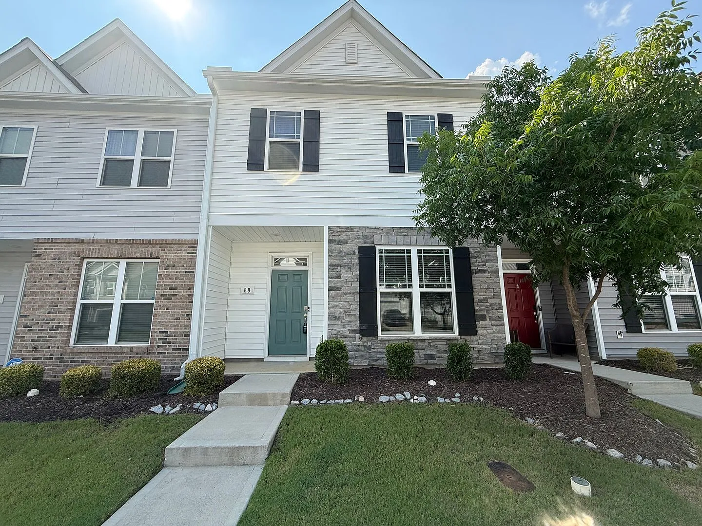 **Offering Refundable Application Fees & $100 Move In Promotion** Modern 3bd, 2.5ba Clayton Townh... — Photo 1