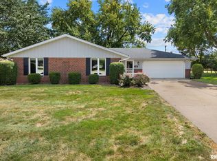 930 E Jackson St, Morton, IL