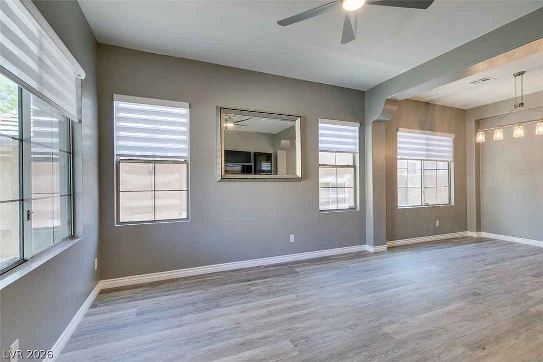 5 bed, 3.0 bath, 2503 sqft, $3,950 — Photo 3