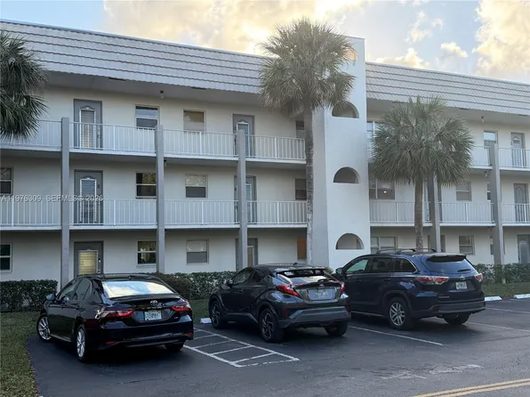 8100 Sunrise Lakes Blvd, Fort Lauderdale, FL