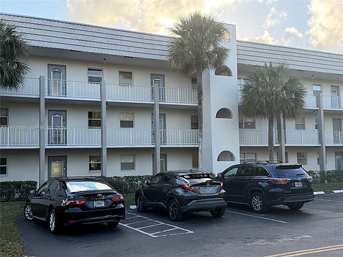 8100 Sunrise Lakes Blvd Photo 1