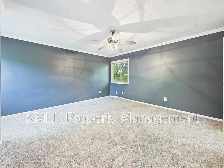 3957 Cox Rd — Photo 32