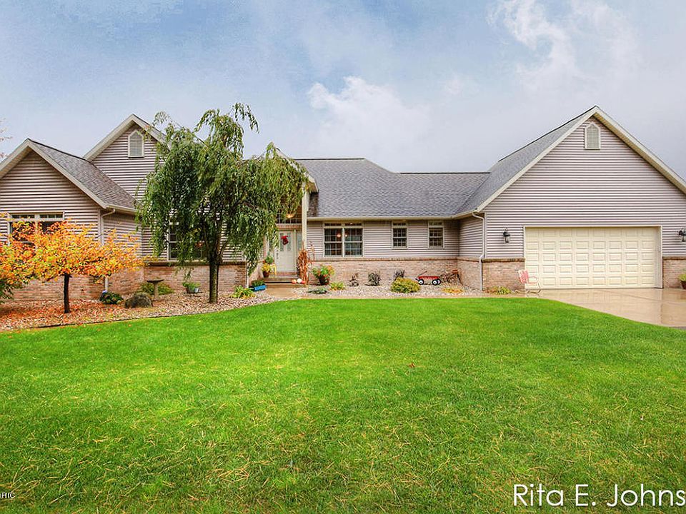 1st image of 628 Lake Gerald Ct NE