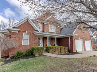 8613 Sanctuary Ln, Louisville, KY 40291