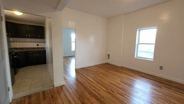 Rented by Real Broker NY LLC | media 7