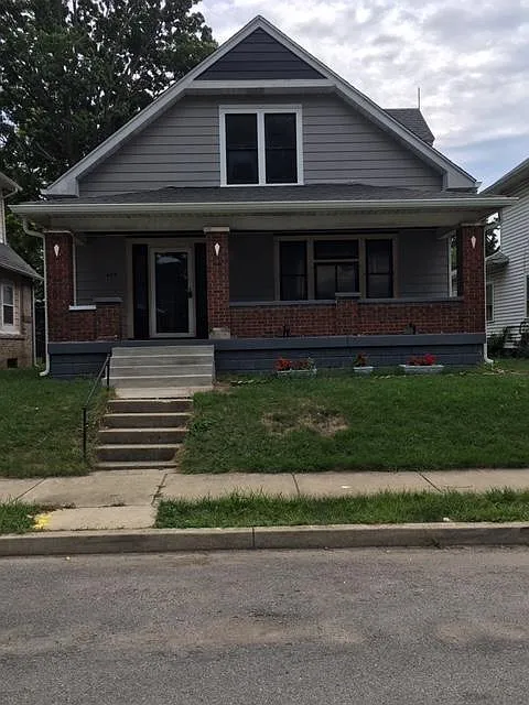 619 N Temple Ave photo 1