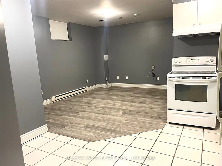306 Metro Rd N #BASEMENT — Photo 2