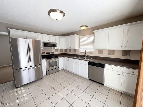 2nd image of 770 Northbridge Ct