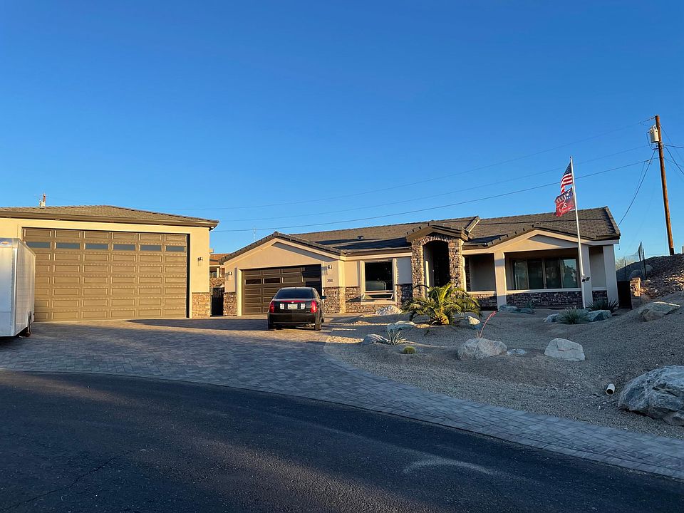 1st image of 2811 Bamboo Pl
