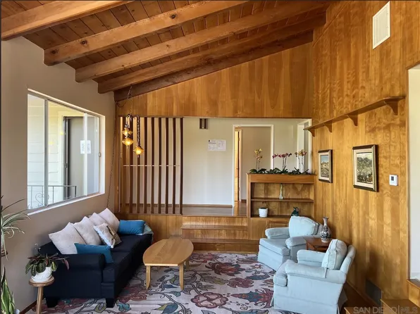 3958 Kenwood Dr, Spring Valley, CA 91977