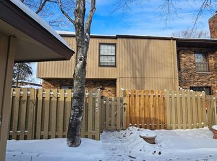 2407 Unity Ave N, Golden Valley, MN 55422