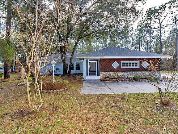 4th image of 18012 SW 68th Loop