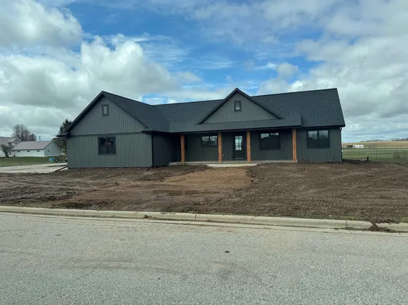 113 Braeburn Ave, Casco, WI 54205